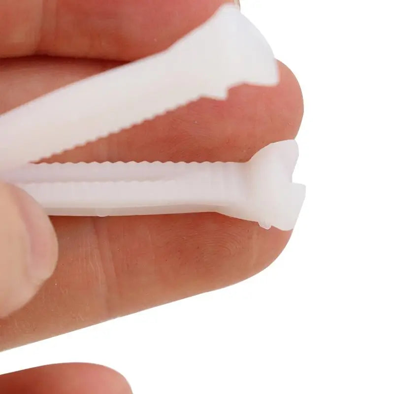The Pet Disposable Umbilical Cord Clamps, shown again in closer detail