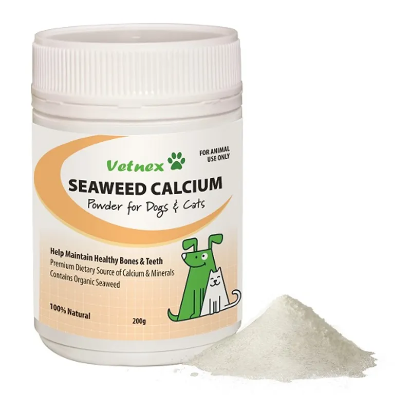 Vetnex Seaweed Calcium Powder 200g supplement for dogs and cats, shown with a small pile of powder